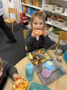 Lower Prep pupils make pizzas