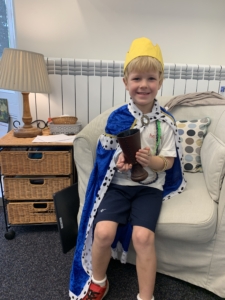 Heritage Upper Prep pupils dress up as Tudor royalty