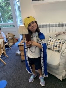 Heritage Upper Prep pupils dress up as Tudor royalty