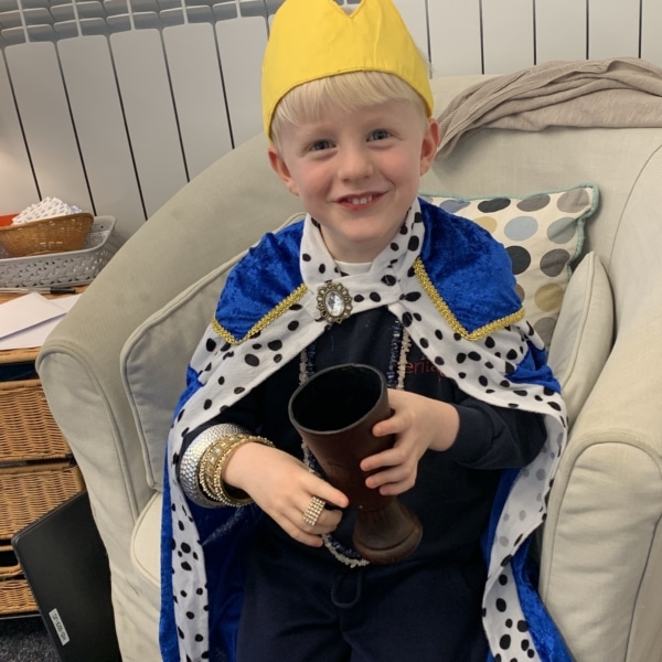 Heritage Upper Prep pupils dress up as Tudor royalty