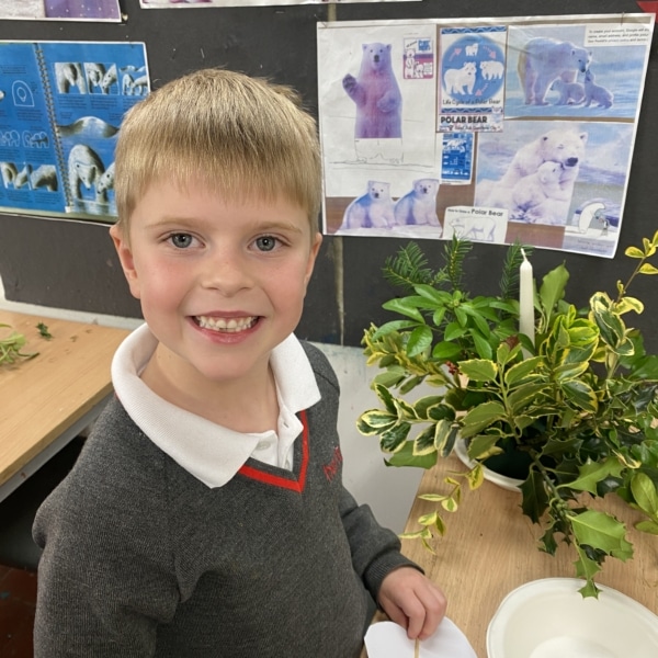Our Year 2 pupils enjoyed a festive enrichment session creating beautiful Christmas table decorations.