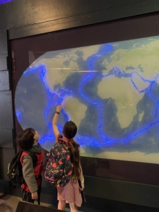 Heritage Year 3 pupils went to the Natural History Museum in London